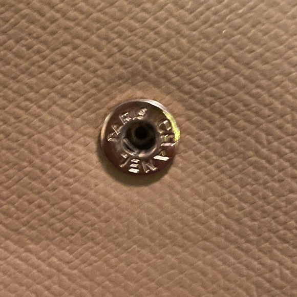 Chanel beige Caviar leather CC logo Trifold wallet. Made in Italy . - Picture 8 of 10